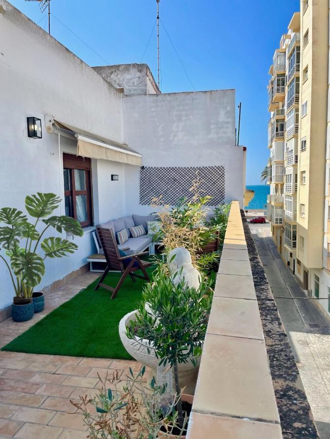 Gatu Premium Atico Caleta , Preferente Mayores De 25 Anos Y Familias Cádiz Eksteriør bilde